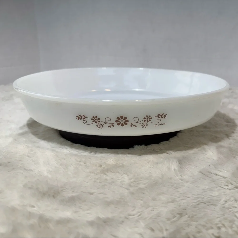2~VTG Dynaware Pyr-O-Rey brown Crazy  Daisy milk glass casserole dishes